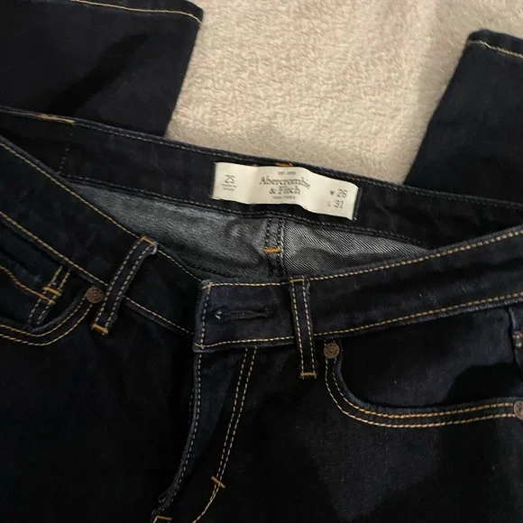 Abercrombie & Fitch jeans - Picture 3 of 6